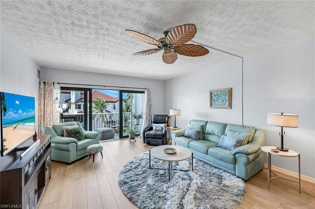 60 Pelican ST W # 407, NAPLES Unit: 407