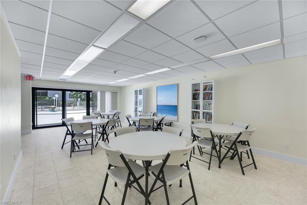 60 Pelican ST W # 407, NAPLES Unit: 407