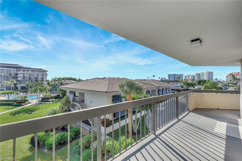 651 Seaview CT # B308, MARCO ISLAND Unit: B308