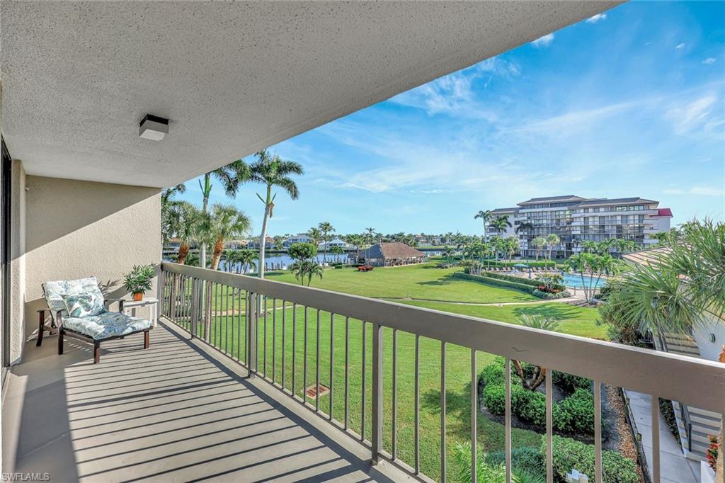 651 Seaview CT # B308, MARCO ISLAND Unit: B308