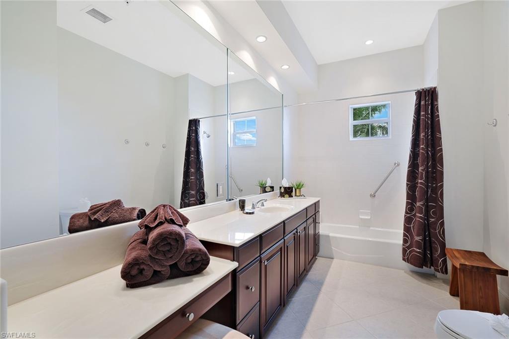 1486 Borghese LN # 301