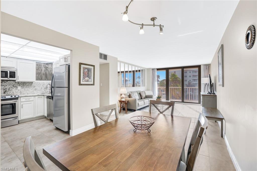 260 Seaview CT # 309