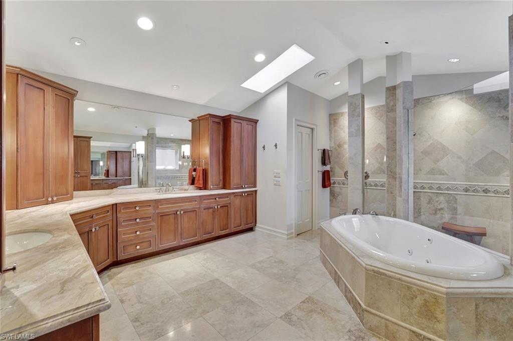 1429 Collingswood AVE