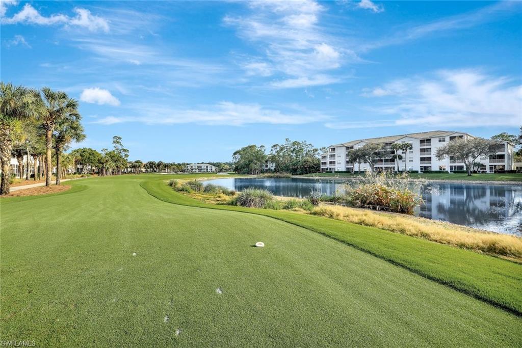 3972 Bishopwood CT E # 203 Unit: 2-203