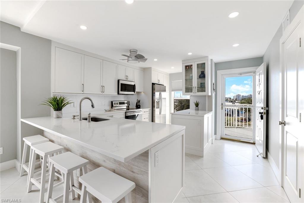 991 N Barfield DR # 401