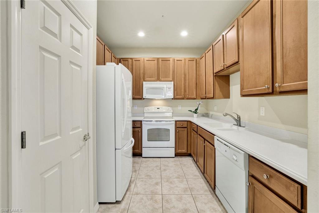 14685 Cranberry CT # 2004