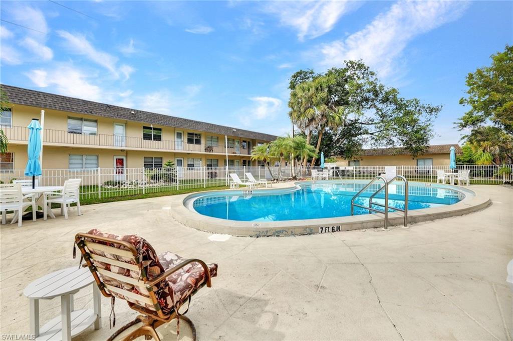 1047 Hartley AVE # 102