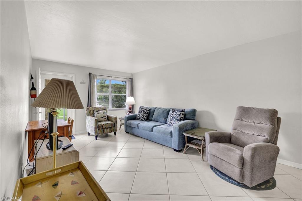 1047 Hartley AVE # 102