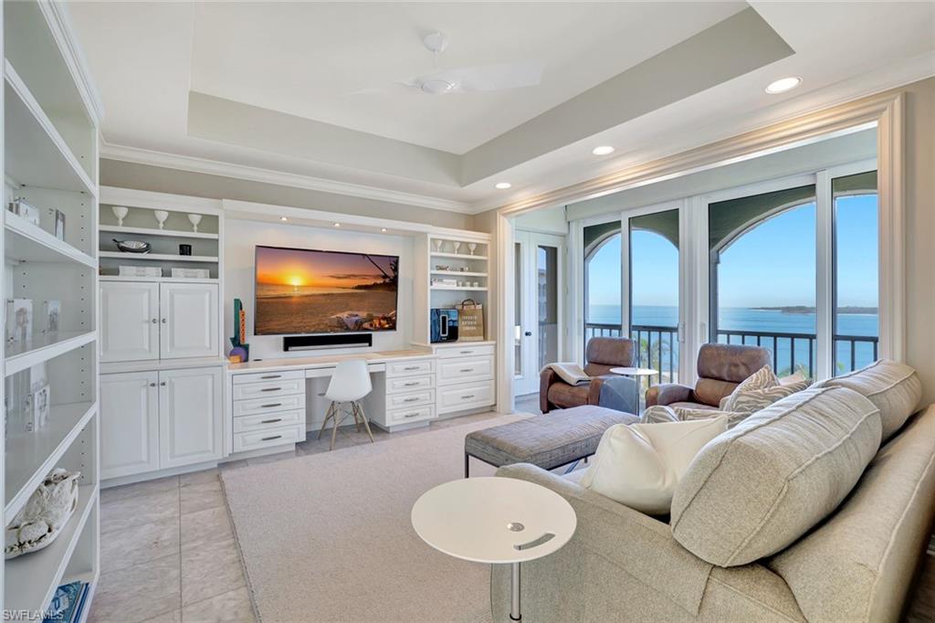 2000 Royal Marco WAY # 610 Unit: 2-610