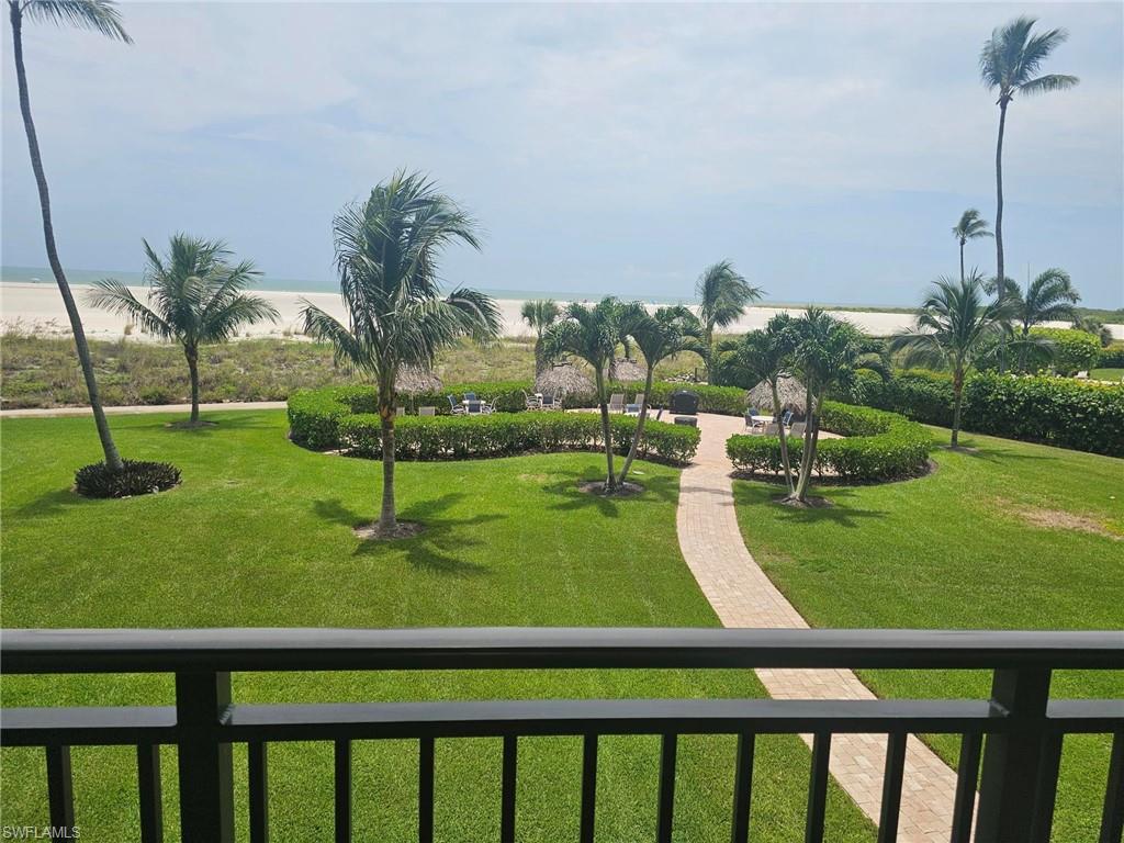 180 Seaview CT 215