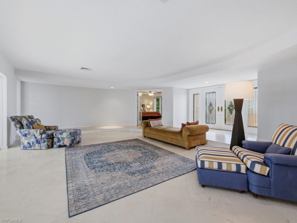 1616 Ludlow RD