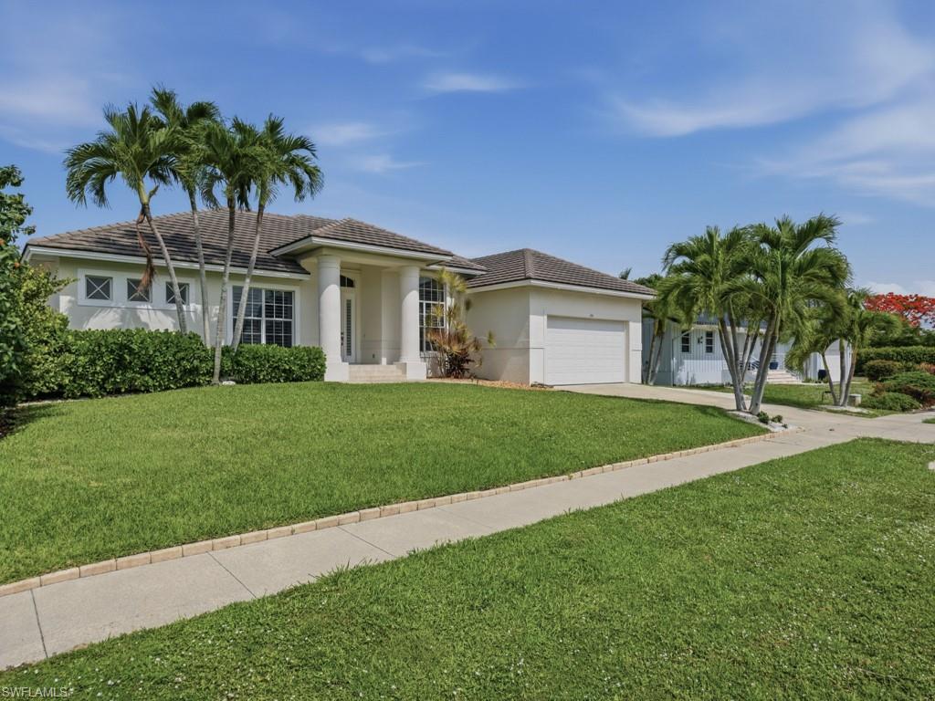 100 Lamplighter DR