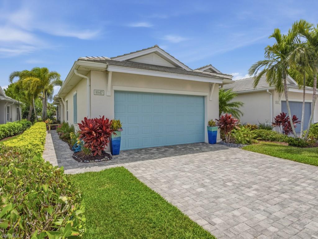 8947 Saint Lucia DR