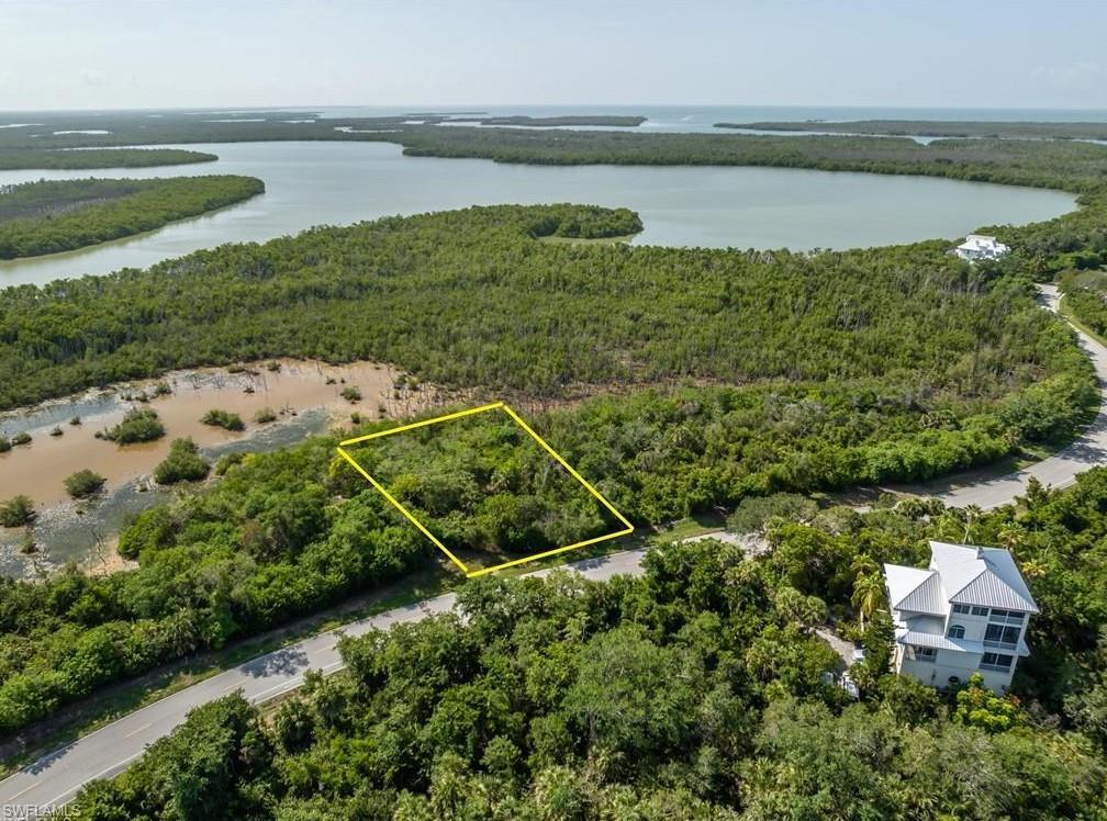 822 Whiskey Creek DR