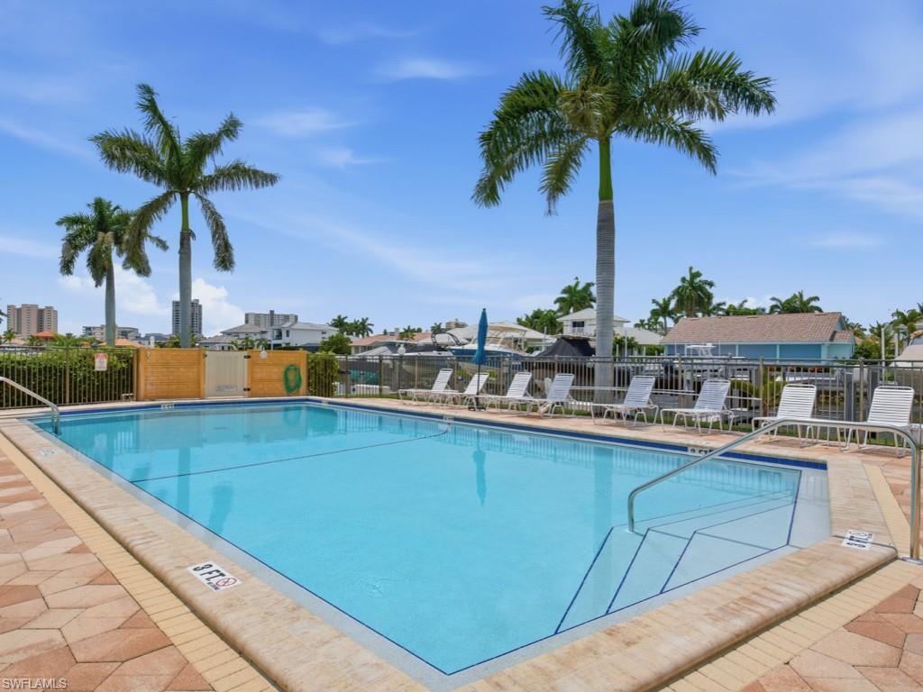 860 Panama CT 206