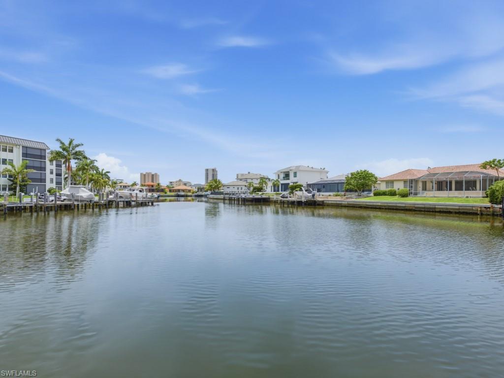 860 Panama CT 206