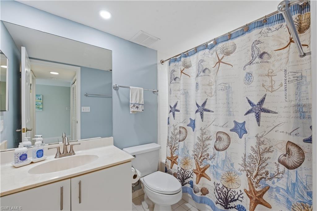 919 Huron CT 301