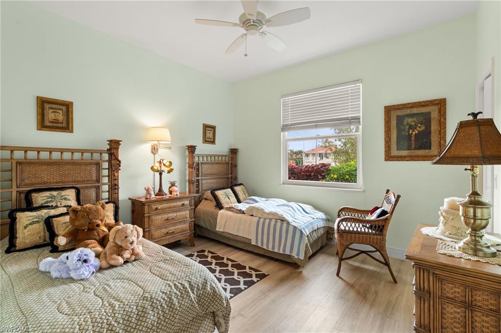 21 Hickory CT
