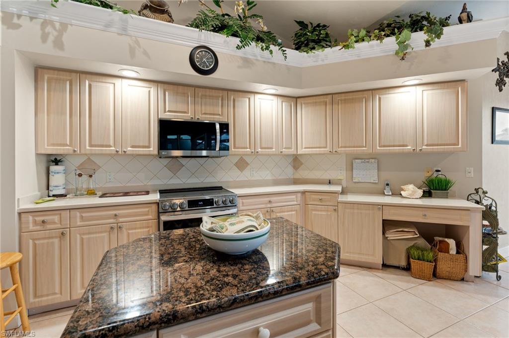 21 Hickory CT