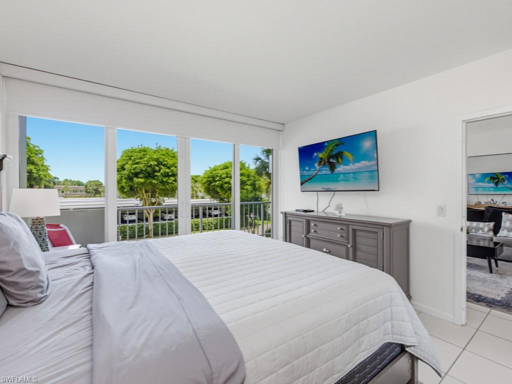140 Seaview CT 204S