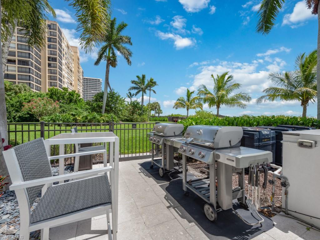 140 Seaview CT 204S
