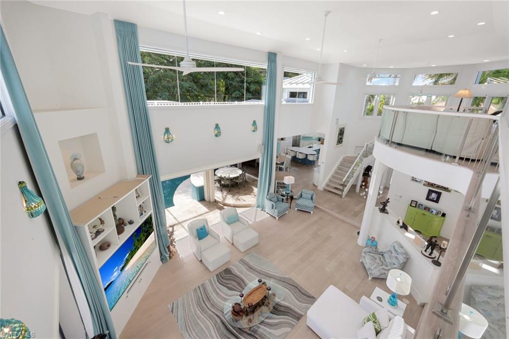 831 Caxambas DR