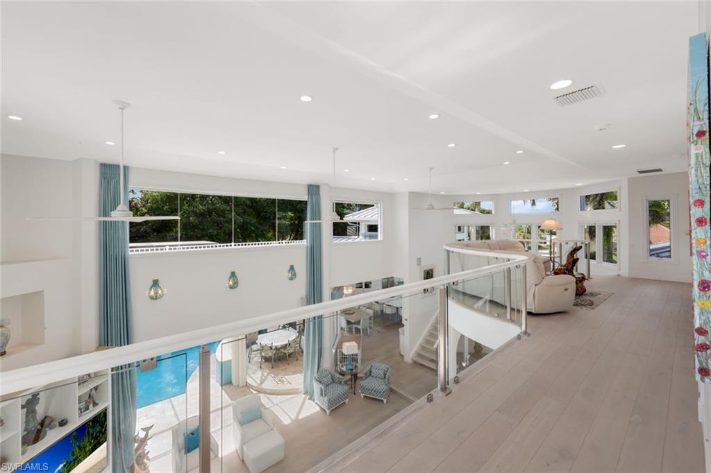 831 Caxambas DR