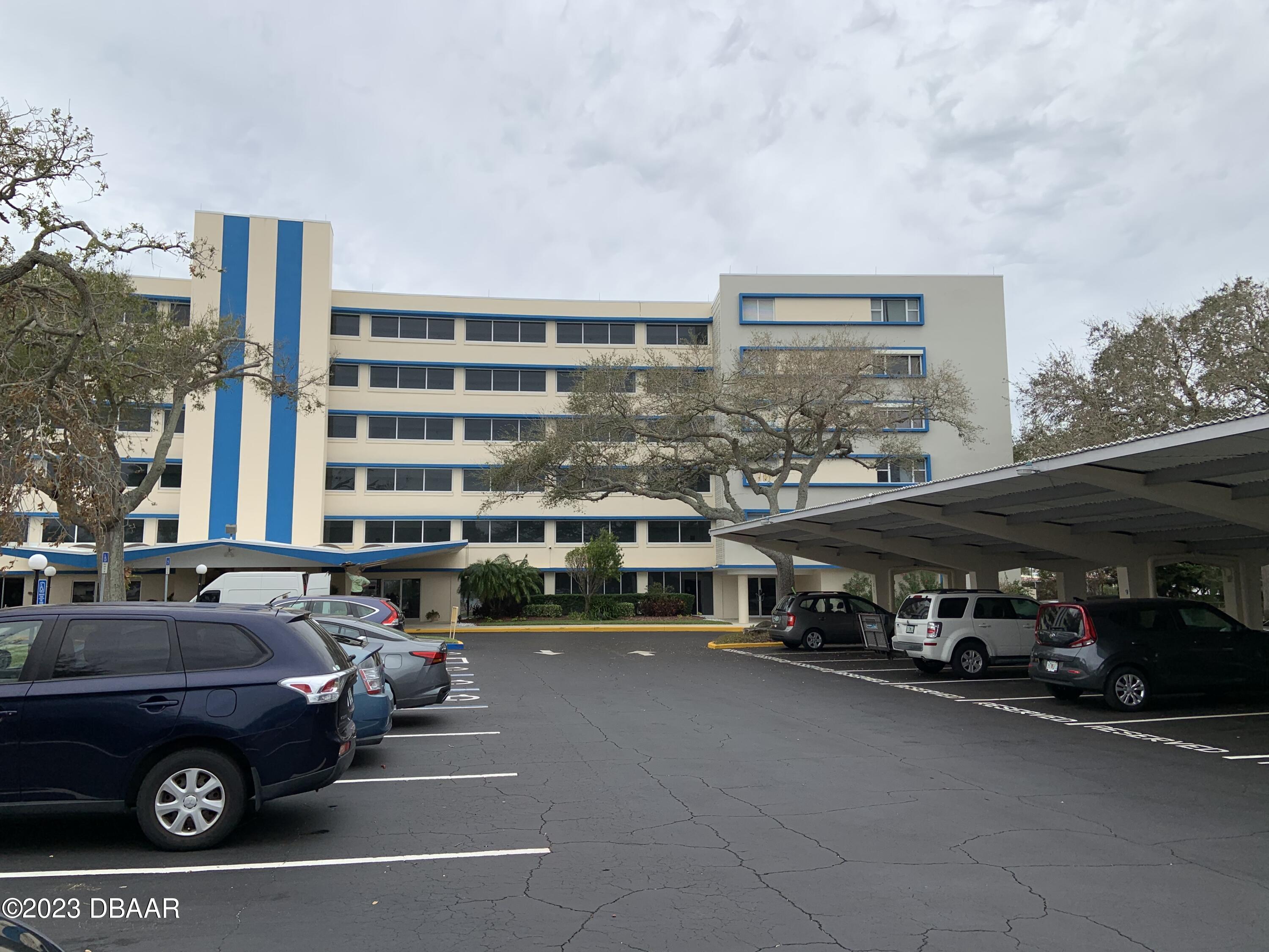 1224 S Peninsula Drive, 208