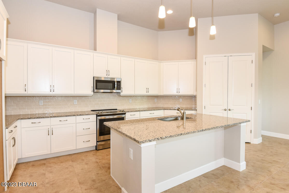 197 Mosaic Boulevard