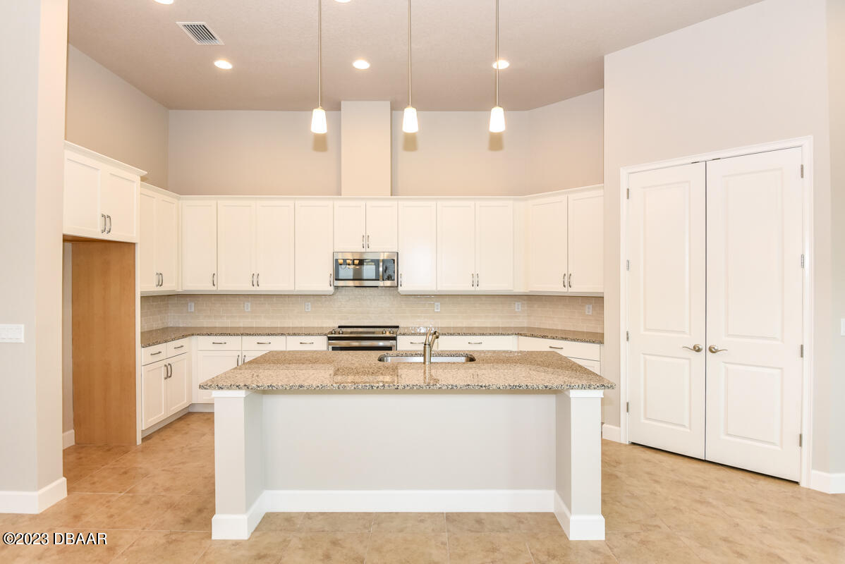 197 Mosaic Boulevard