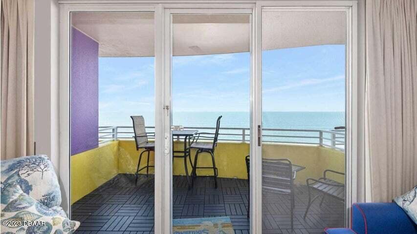 300 N Atlantic Avenue, 906