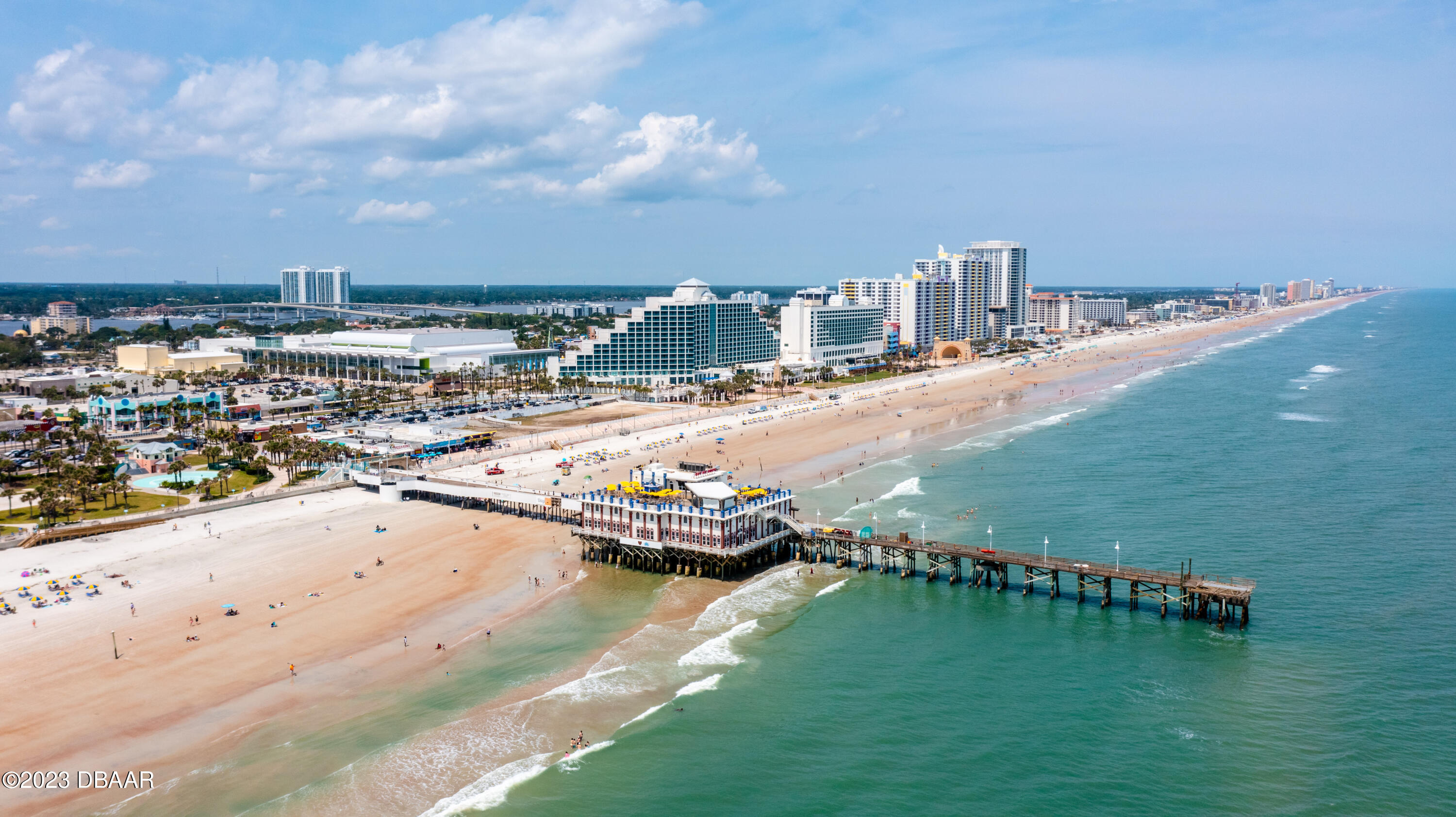 300 N Atlantic Avenue, 906