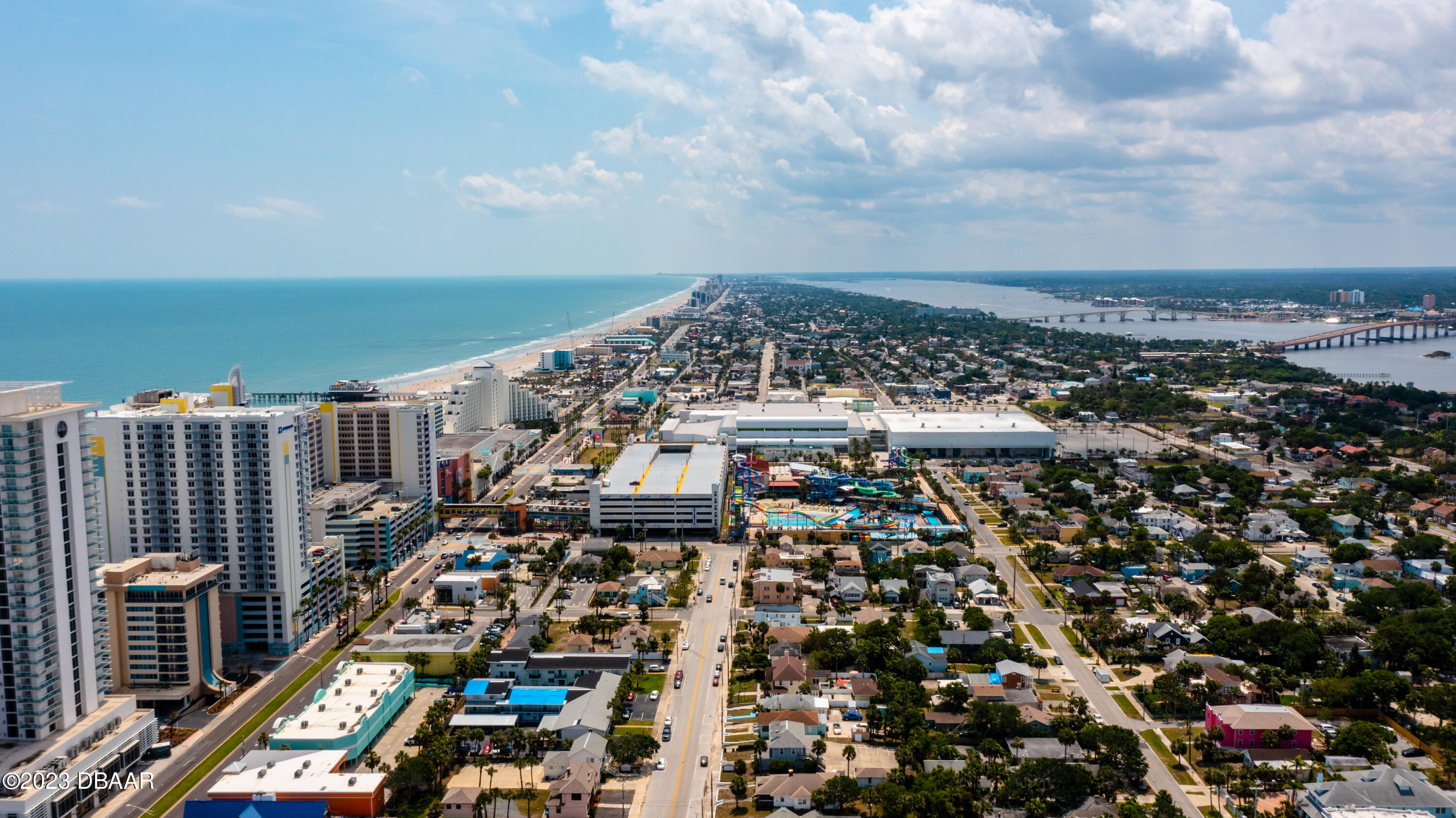 300 N Atlantic Avenue, 906