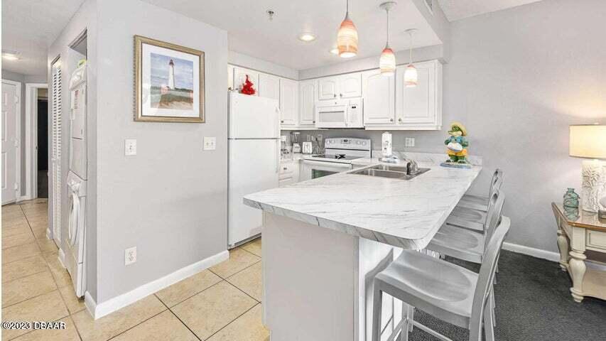 300 N Atlantic Avenue, 906