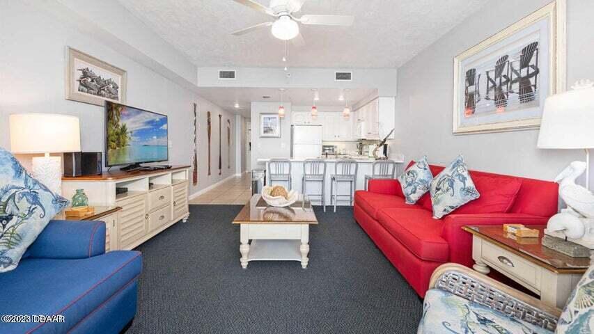 300 N Atlantic Avenue, 906