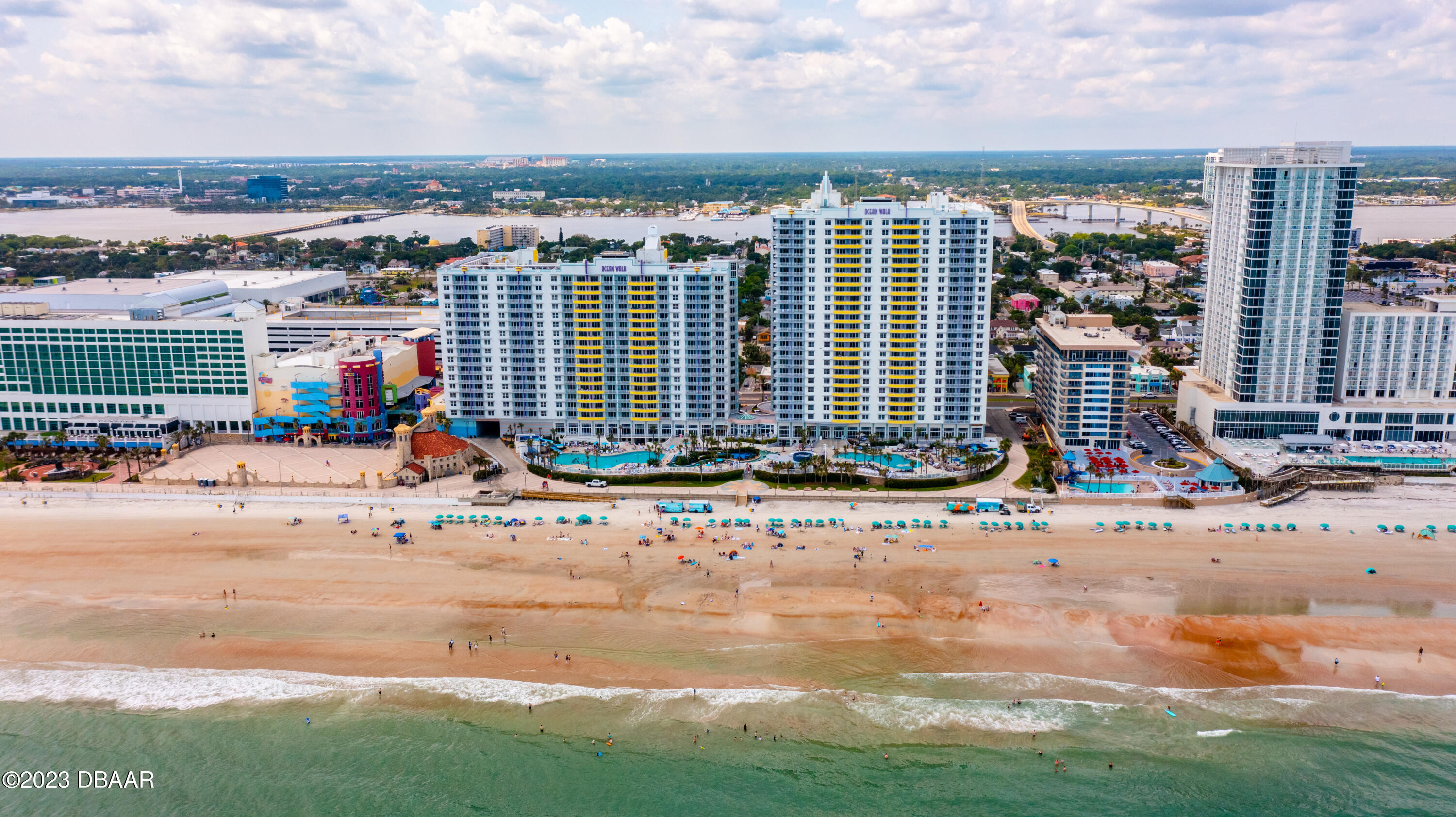 300 N Atlantic Avenue, 906