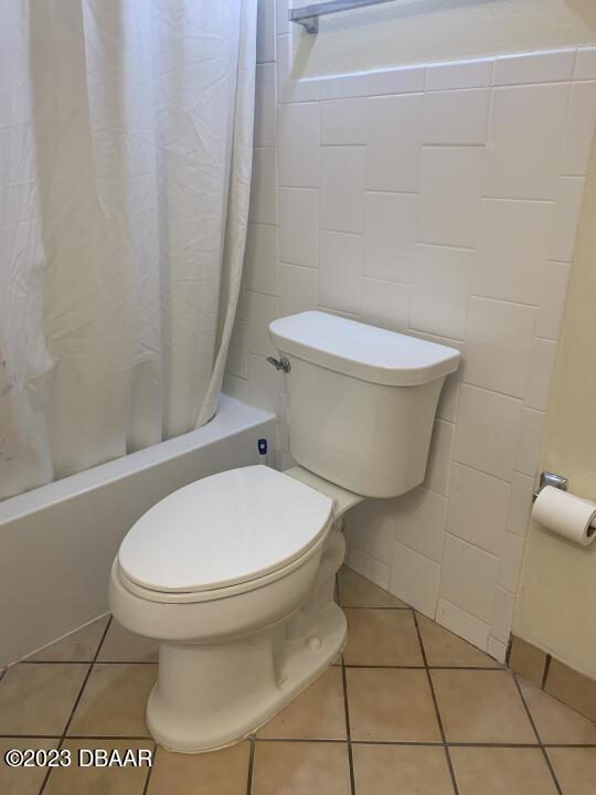 1909 S Atlantic Avenue, 202