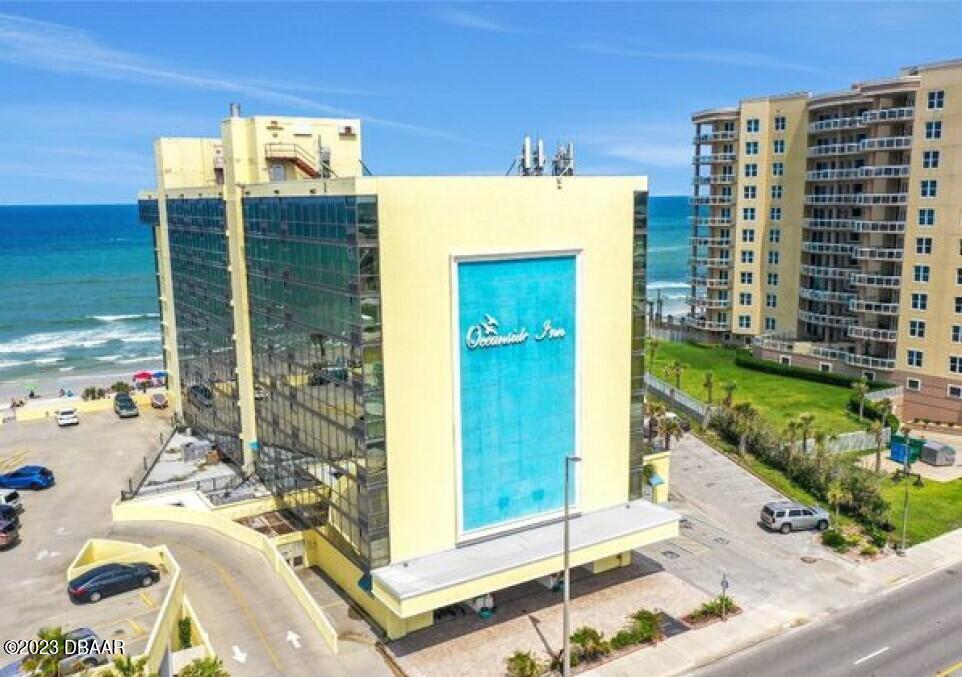 1909 S Atlantic Avenue, 202