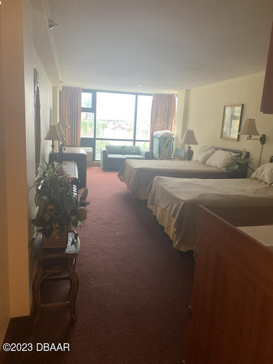 1909 S Atlantic Avenue, 202