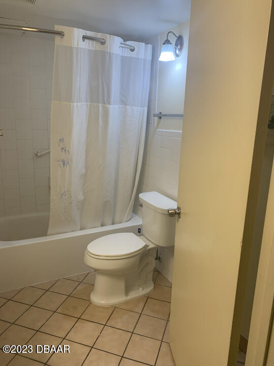 1909 S Atlantic Avenue, 202