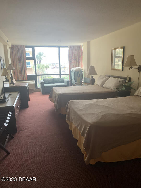 1909 S Atlantic Avenue, 202