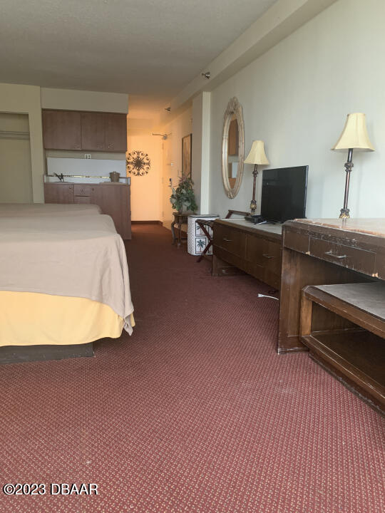 1909 S Atlantic Avenue, 202