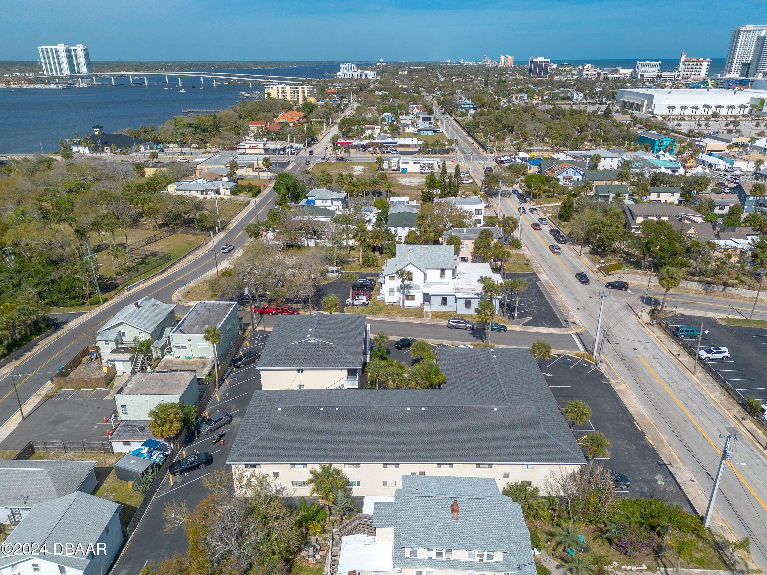 102 S Peninsula Drive, 204