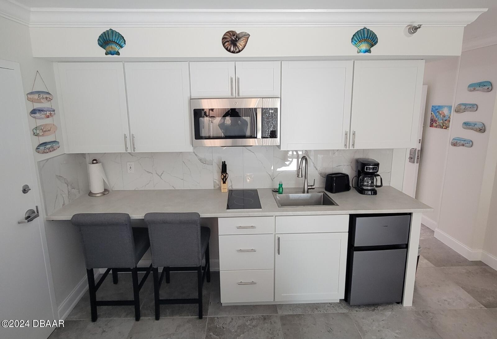 1909 S Atlantic Avenue, 203,204