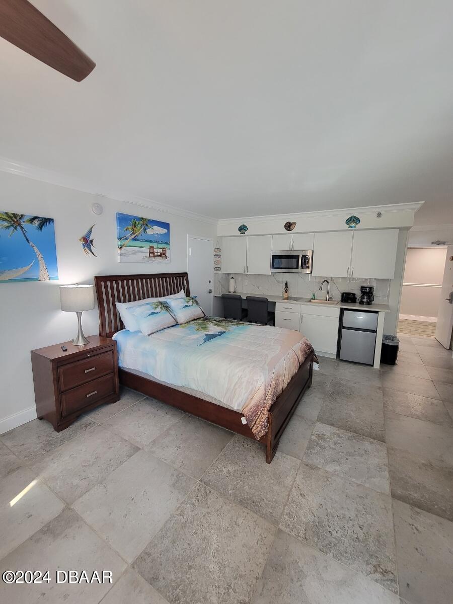 1909 S Atlantic Avenue, 203,204