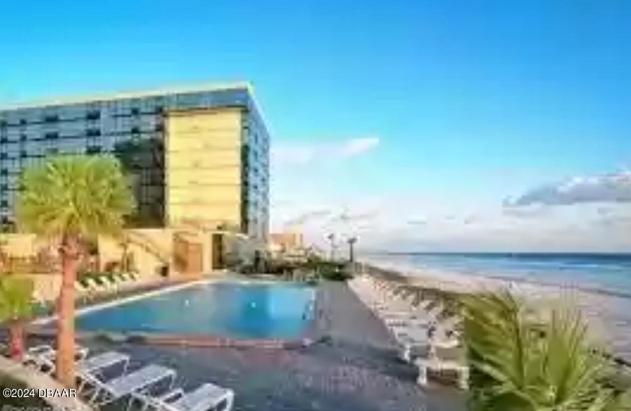 1909 S Atlantic Avenue, 203,204