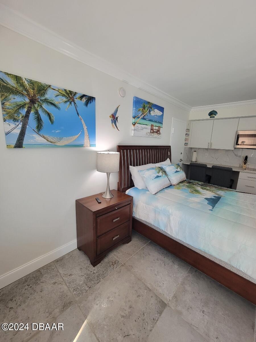 1909 S Atlantic Avenue, 203,204