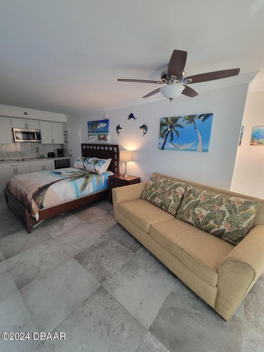 1909 S Atlantic Avenue, 203,204