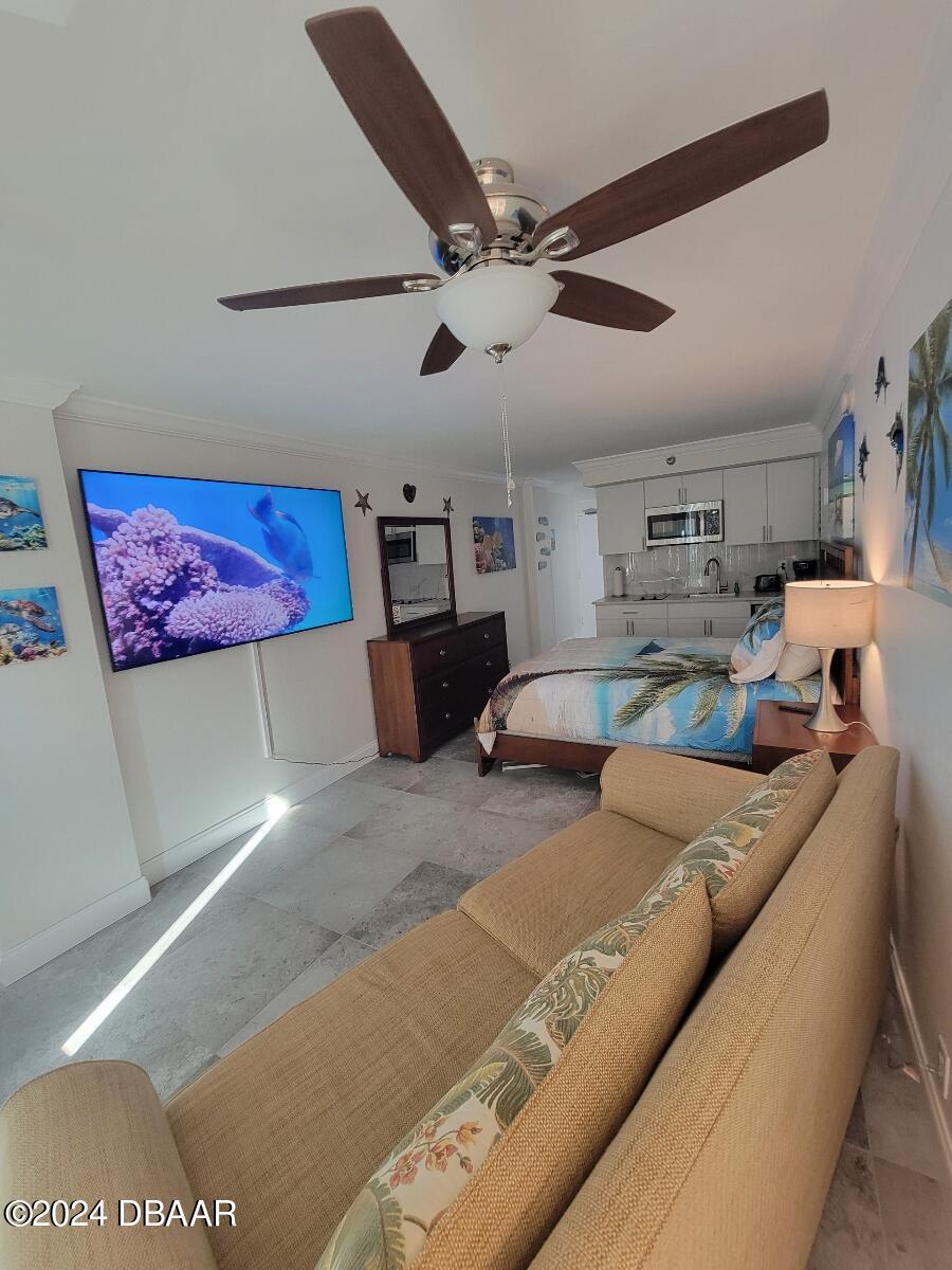 1909 S Atlantic Avenue, 203,204