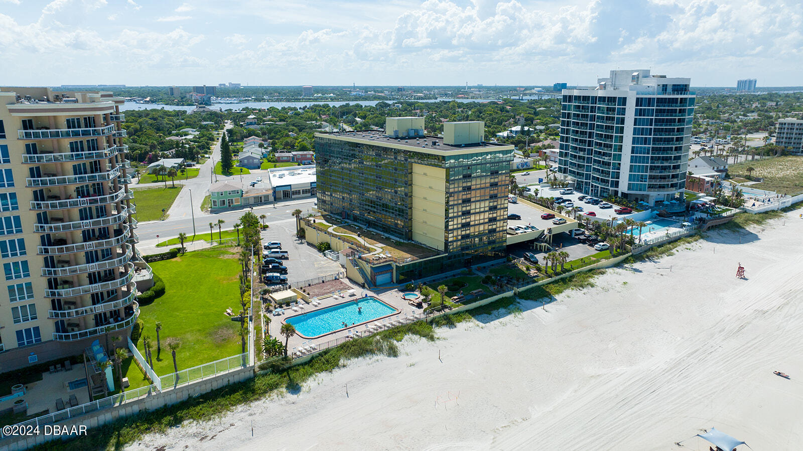 1909 S Atlantic Avenue, 203,204